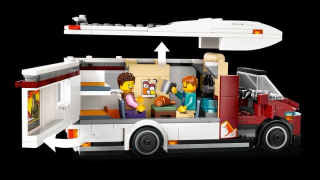 Holiday Adventure Camper Van - Image 6
