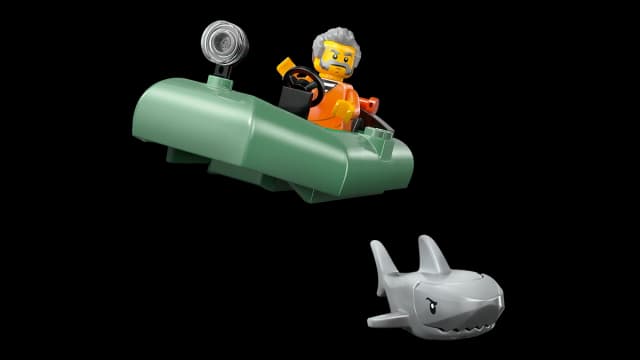 Police Boat Chase - Image 4