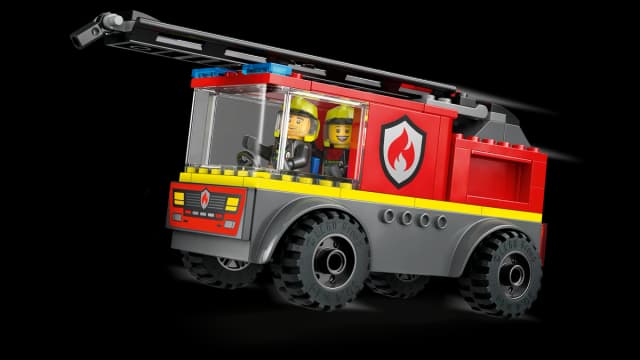 Fire Ladder Truck - Image 7
