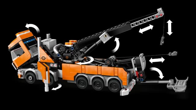Heavy-Duty Recovery Tow Truck with Crane - Image 5
