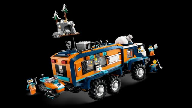 Arctic Explorer Science Lab Truck - Image 5