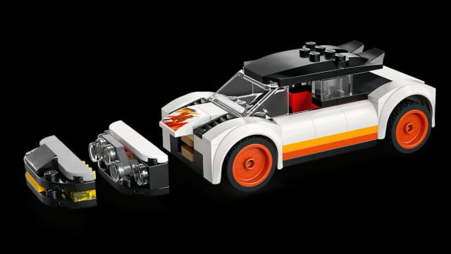Scrapyard with Cars - Image 3