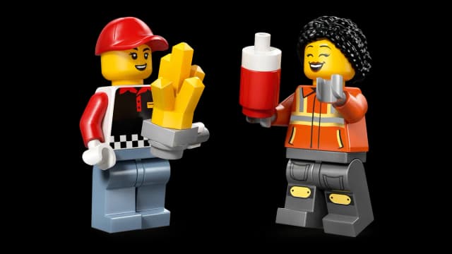 Fries Food Truck - Image 7