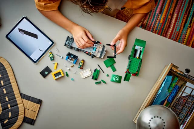 Recycling Truck - Image 3