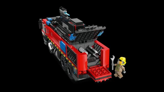 Airport Fire Truck - Image 13