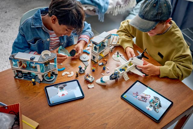 Airport with Airplane - Image 3