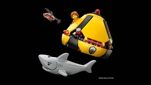 Coast Guard Helicopter - Image 12