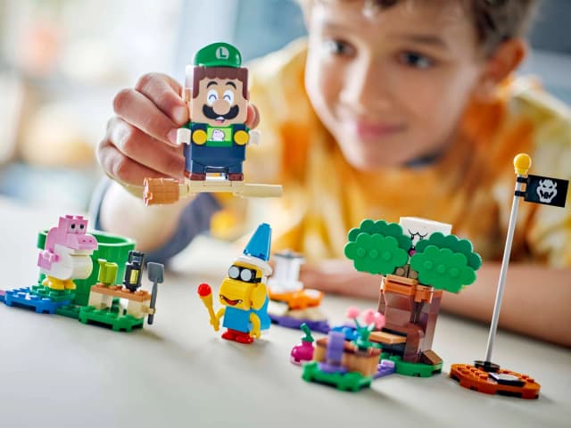 Adventures with Interactive LEGO® Luigi™ - Image 3