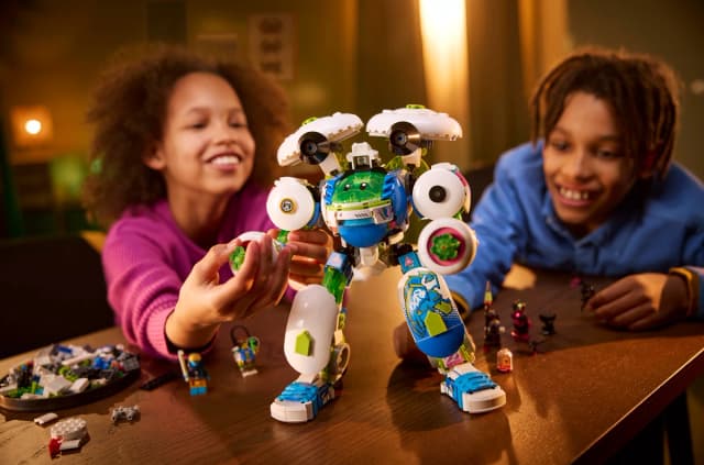 Mateo and Z-Blob the Knight Battle Mech - Image 10