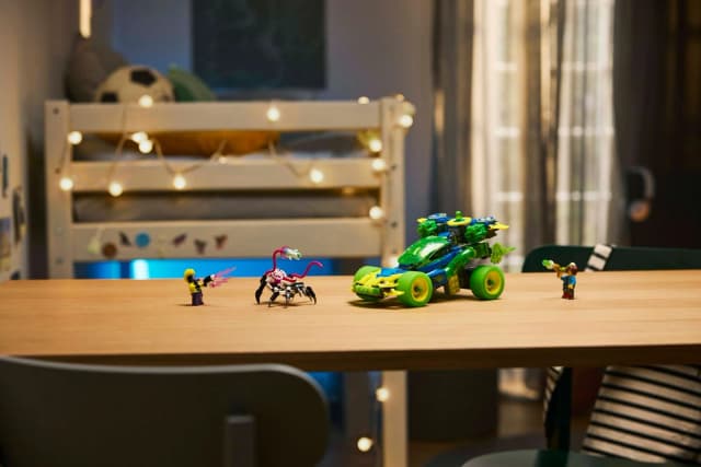 Mateo and the Z-Blob Action Race Car - Image 2
