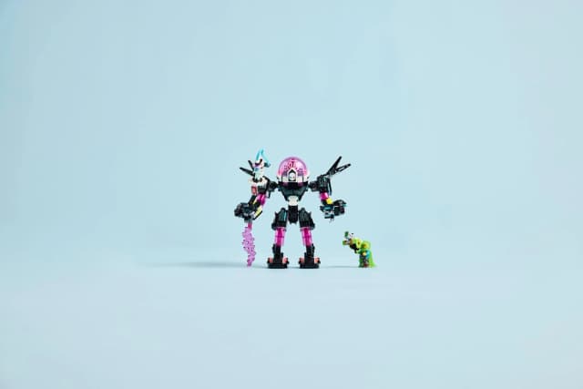 Mateo vs. Cyber Brain Mech - Image 3