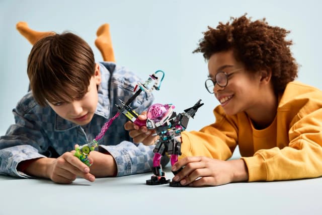 Mateo vs. Cyber Brain Mech - Image 2