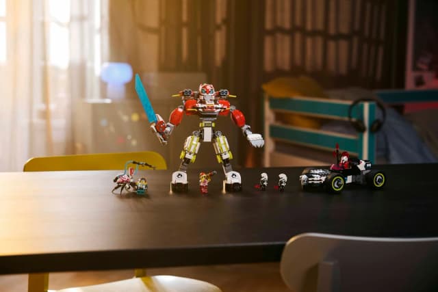 Cooper's Tiger Mech & Zero's Hot Rod Car - Image 6