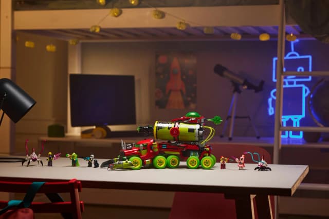Mateo's Spray Paint Truck - Image 2