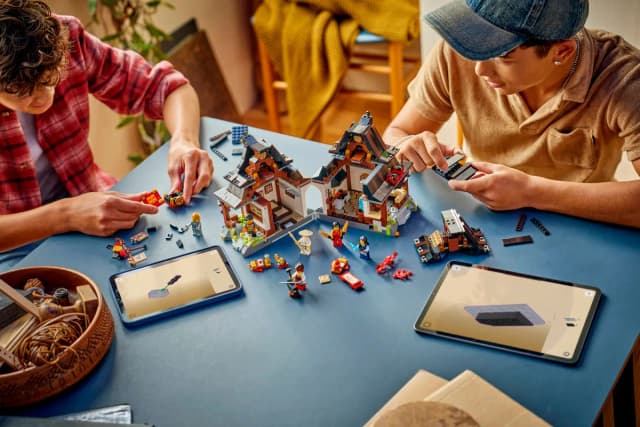 Four Weapons Blacksmith 15th Anniversary - Image 3