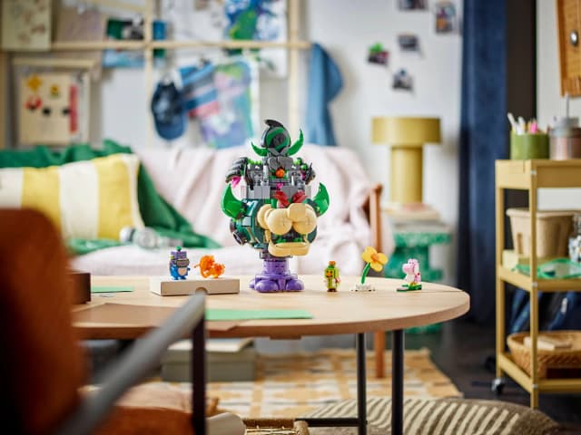 Prince Florian & Castle Bowser - Image 3