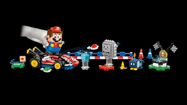Mario Kart™ – Interactive LEGO® Mario™ & Standard Kart - Image 6