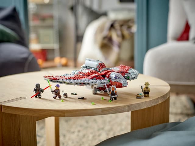 Ahsoka Tano's T-6 Jedi Shuttle - Image 8