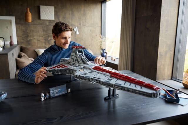 Venator-Class Republic Attack Cruiser™ - Image 2