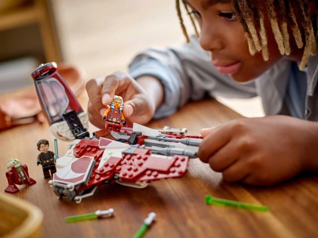Ahsoka's Jedi Interceptor™ - Image 6