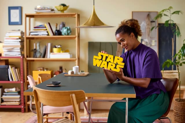 Brick-Built Star Wars™ Logo - Image 6