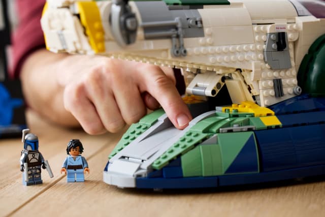 Jango Fett's Firespray-Class Starship - Image 14