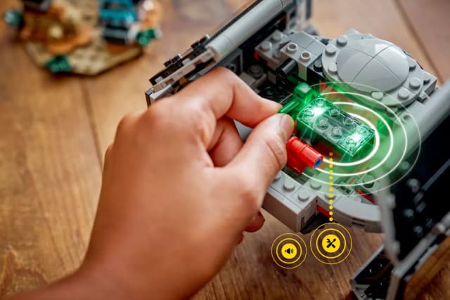 SMART Play™: Darth Vader's TIE Fighter™ - Image 10