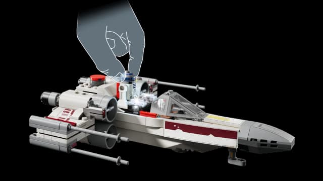 SMART Play™: Luke's Red Five X-Wing™ - Image 16