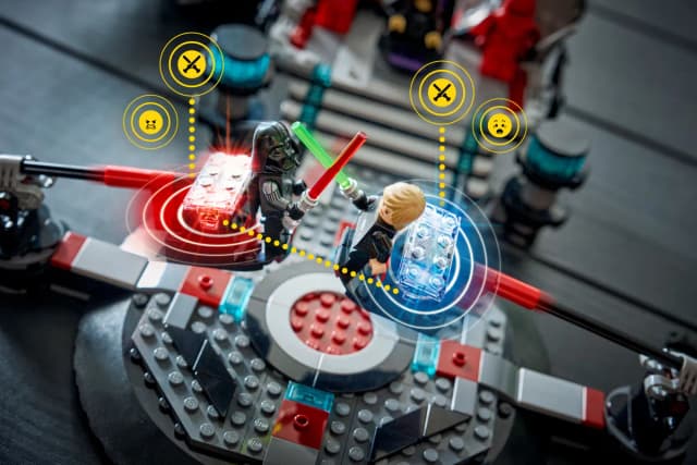 SMART Play™: Throne Room Duel & A-Wing™ - Image 5