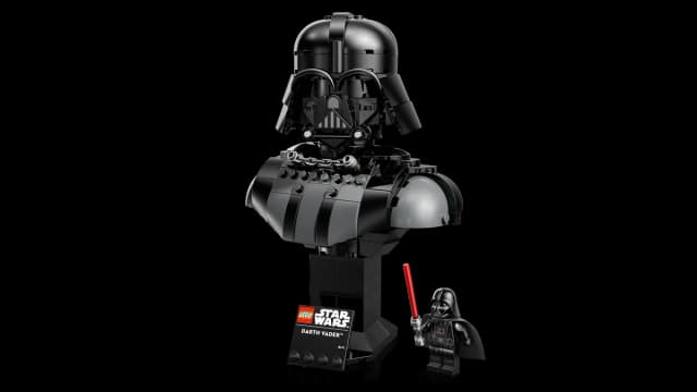 Darth Vader™ Bust - Image 6