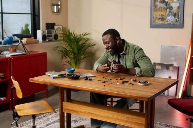 Darth Vader™ Bust - Image 7