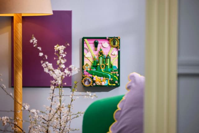 Emerald City Wall Art - Image 2