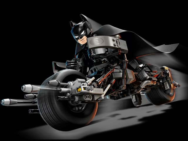 Batman™ Construction Figure and the Bat-Pod Bike - Image 3