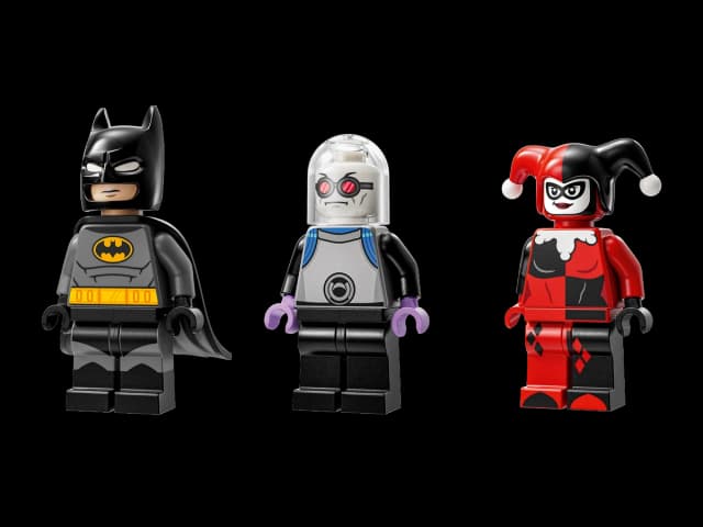 Batman™ with the Batmobile™ vs. Harley Quinn™ and Mr. Freeze™ - Image 7
