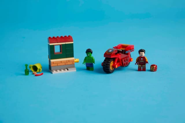 Iron Man with Bike and The Hulk - Image 2