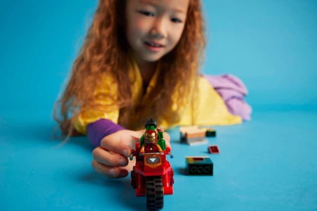 Iron Man with Bike and The Hulk - Image 4