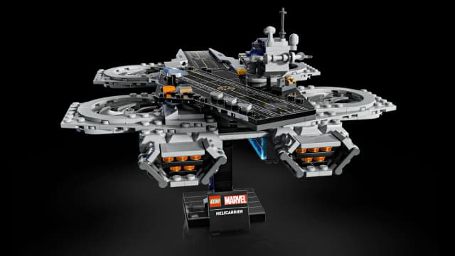 The Avengers Helicarrier - Image 8