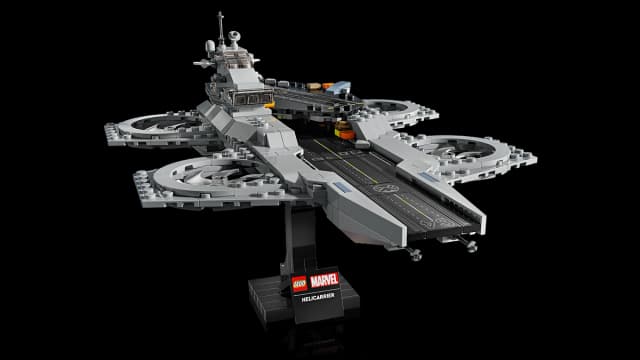The Avengers Helicarrier - Image 2
