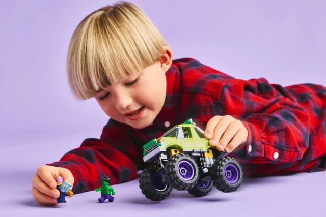 The Hulk Truck vs. Thanos - Image 6