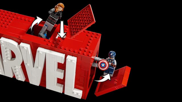 MARVEL Logo & Minifigures - Image 3