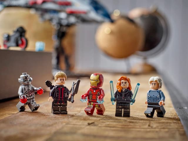 Avengers: Age of Ultron Quinjet - Image 9
