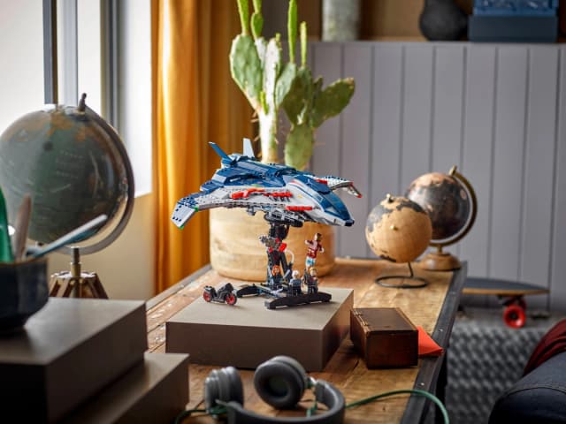 Avengers: Age of Ultron Quinjet - Image 8
