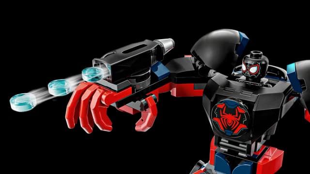 Miles Morales Mech vs. Spider-Man 2099 - Image 10