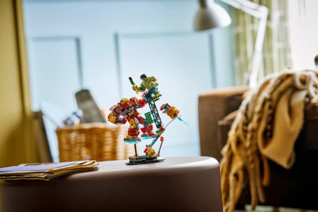 Epic Battle: Hulkbuster vs. The Hulk - Image 6