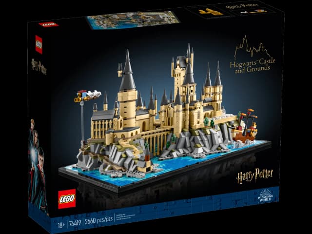 Hogwarts™ Castle and Grounds - Image 3