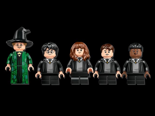 Hogwarts™ Castle Boathouse - Image 7