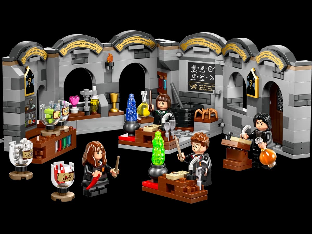 Hogwarts™ Castle: Potions Class