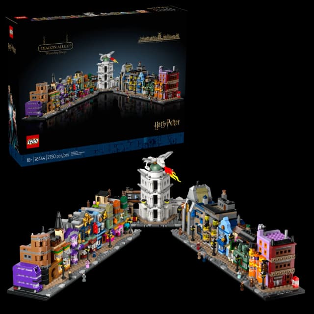 Diagon Alley™ Wizarding Shops - Image 3