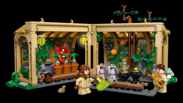 Hogwarts™ Castle: Herbology Class - Image 10