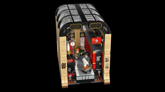 Book Nook: Hogwarts™ Express - Image 3